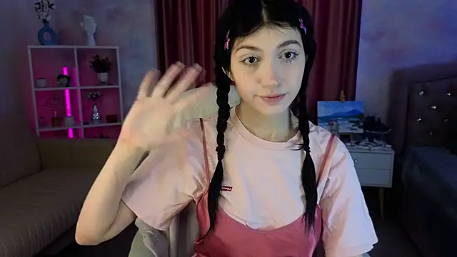 Snapshot of Mila_Whelson chatting on 02-20-26, 01:35 Mila Whelson online show from 02-20-26, 01:35