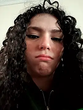 Snapshot of MapeDiamond chatting on 01-14-26, 01:04 MapeDiamond online show from 01-14-26, 01:04