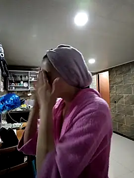 Snapshot of MapeDiamond chatting on 01-08-26, 10:49 MapeDiamond online show from 01-08-26, 10:49