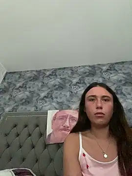 Snapshot of MillieB chatting on 02-16-26, 02:37 MillieB online show from 02-16-26, 02:37
