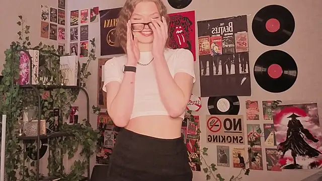 JeaneneWoltz online show from 01-11-26, 09:05