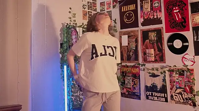 JeaneneWoltz online show from 01-14-26, 10:08