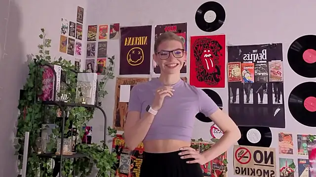 JeaneneWoltz online show from 01-19-26, 09:13