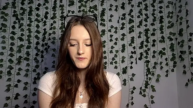 LisaBoddy online show from 02-13-26, 01:00