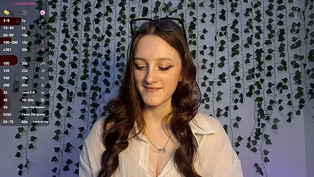 LisaBoddy online show from 02-15-26, 12:04