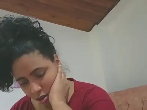 Snapshot of Valery__lovex chatting on 01-05-26, 10:57 Valery lovex online show from 01-05-26, 10:57