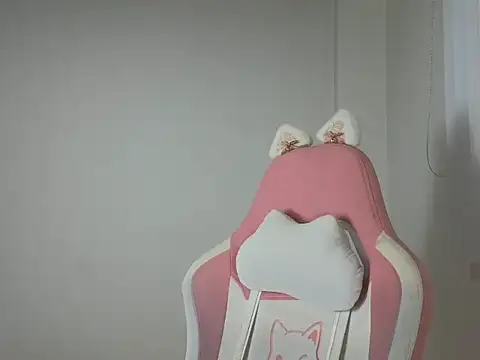 Snapshot of Valery__lovex chatting on 12-15-25, 11:42 Valery lovex online show from 12-15-25, 11:42