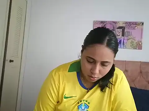 Snapshot of Valery__lovex chatting on 06-14-26, 10:00 Valery lovex online show from 06-14-26, 10:00