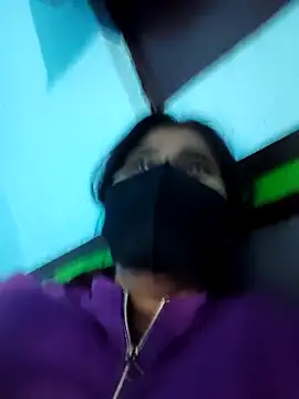 Snapshot of Aaradhya-Rani chatting on 12-20-25, 06:55 Aaradhya-Rani online show from 12-20-25, 06:55