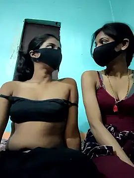 Snapshot of Aaradhya-Rani chatting on 01-13-26, 08:40 Aaradhya-Rani online show from 01-13-26, 08:40