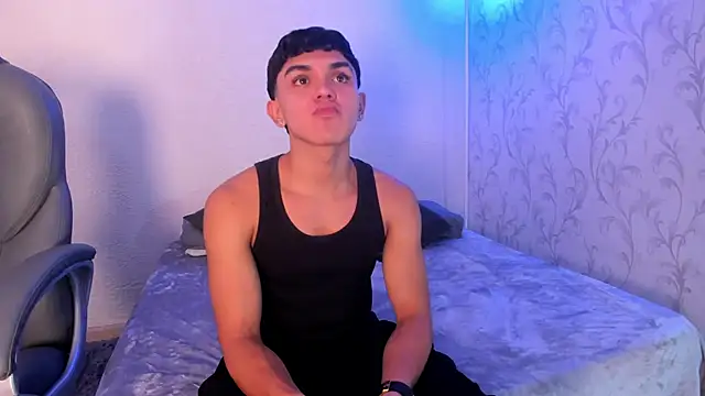 Snapshot of _TaylorBlack chatting on 12-19-25, 11:34 TaylorBlack online show from 12-19-25, 11:34