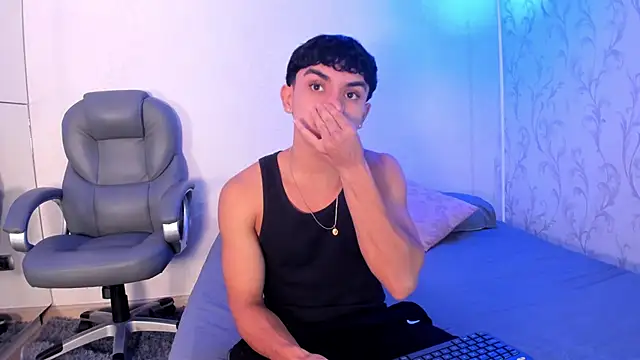 Snapshot of _TaylorBlack chatting on 01-13-26, 11:36 TaylorBlack online show from 01-13-26, 11:36