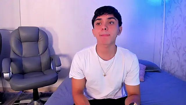 Snapshot of _TaylorBlack chatting on 01-14-26, 11:36 TaylorBlack online show from 01-14-26, 11:36