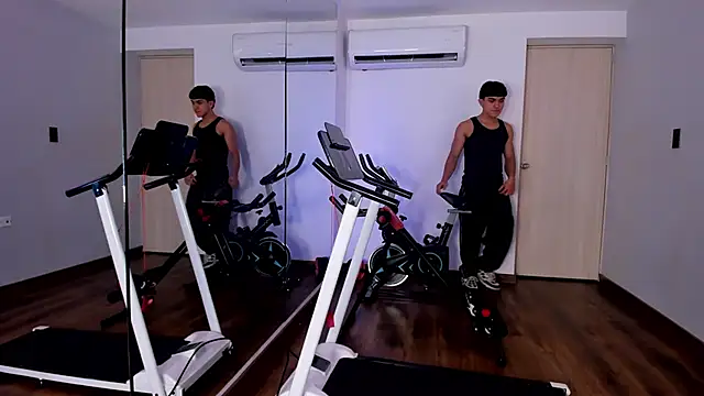 Snapshot of _TaylorBlack chatting on 01-17-26, 11:47 TaylorBlack online show from 01-17-26, 11:47