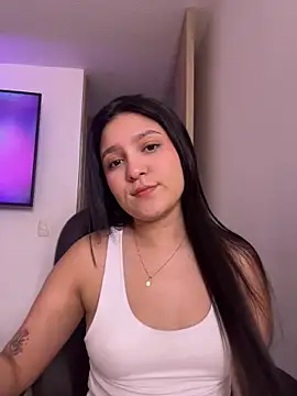 Camila sanchez25 online show from 04-13-26, 07:40