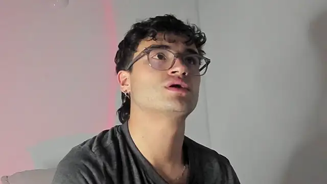 charlie dicker online show from 02-03-26, 01:05