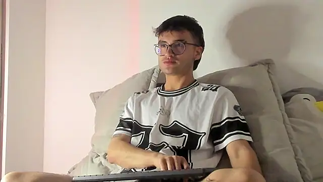 charlie dicker online show from 02-21-26, 04:58