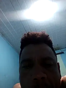Snapshot of Almeyjose chatting on 02-28-26, 04:01 Almeyjose online show from 02-28-26, 04:01