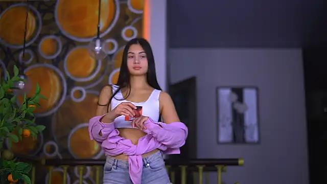 LorettaBeetz online show from 12-22-25, 05:46