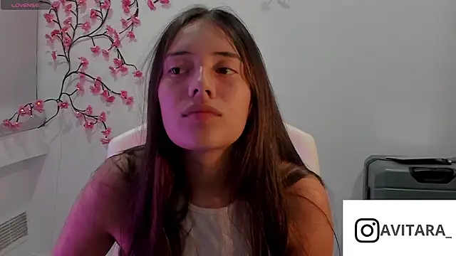 vanesita  online show from 06-17-26, 01:05