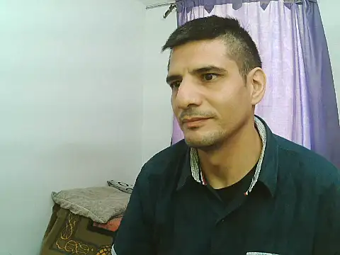 Adam Arango online show from 01-08-26, 03:18