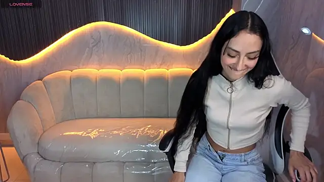 Tifany Tx online show from 04-15-26, 07:51