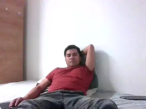 Snapshot of sweetpinoy2027 chatting on 02-13-26, 05:02 sweetpinoy2027 online show from 02-13-26, 05:02