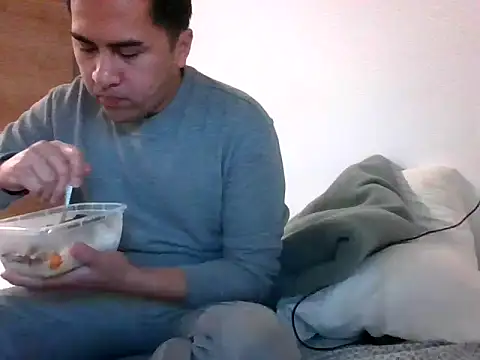 Snapshot of sweetpinoy2027 chatting on 02-17-26, 03:42 sweetpinoy2027 online show from 02-17-26, 03:42