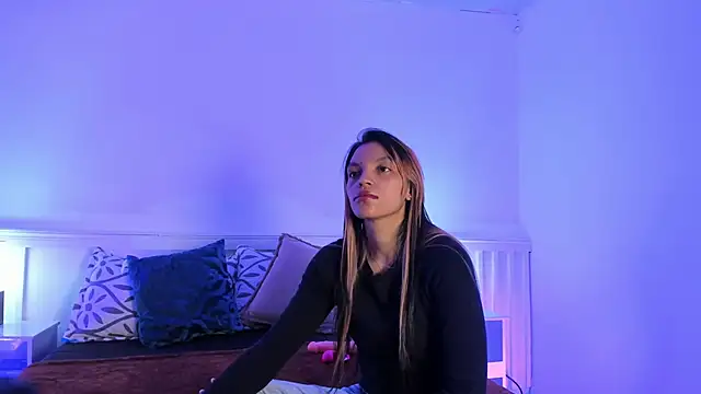 Snapshot of Ishtar_24 chatting on 12-20-25, 11:13 Ishtar 24 online show from 12-20-25, 11:13