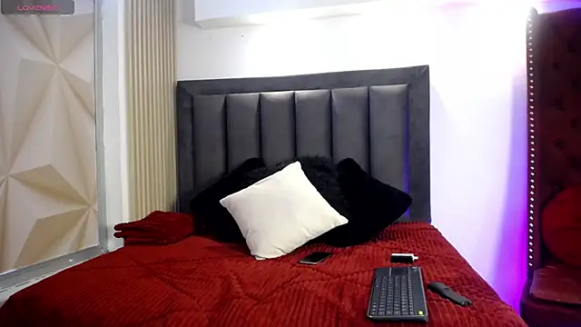 TransDivaSantana online show from 04-07-26, 08:43