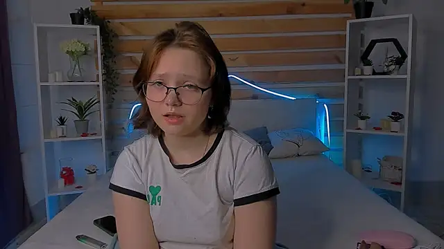 Mary Bryantt online show from 02-13-26, 01:27