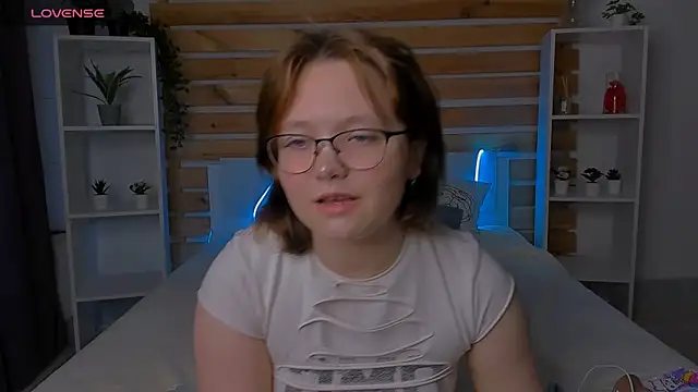 Mary Bryantt online show from 02-24-26, 01:28