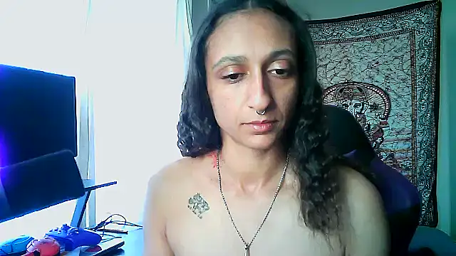 Snapshot of GoddessVikkii chatting on 02-06-26, 06:37 GoddessVikkii online show from 02-06-26, 06:37