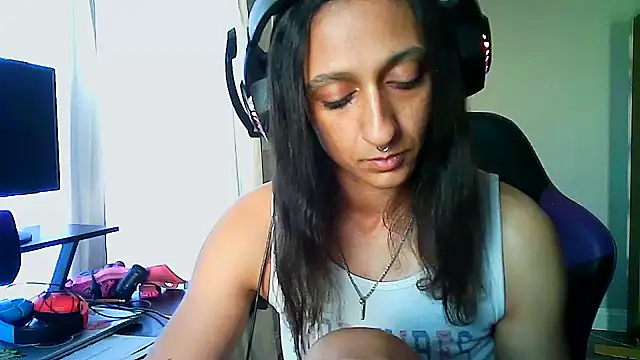 Snapshot of GoddessVikkii chatting on 02-04-26, 08:37 GoddessVikkii online show from 02-04-26, 08:37