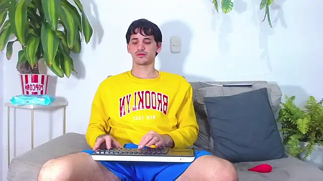boy Dirty X online show from 06-07-26, 05:34