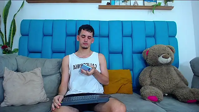 boy Dirty X online show from 02-08-26, 05:38