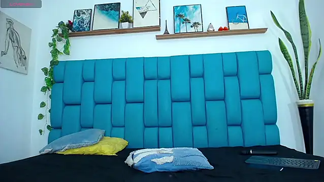 boy Dirty X online show from 12-23-25, 05:18