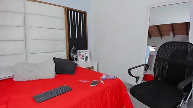 JuliMonroe19 online show from 01-07-26, 01:16