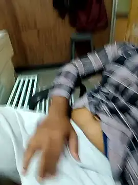  alexzz1155  online show from 12-17-25, 04:28