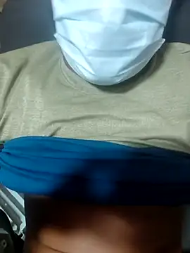  alexzz1155  online show from 01-15-26, 04:38