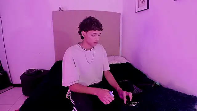 Snapshot of im_ralff chatting on 02-08-26, 08:17 im ralff online show from 02-08-26, 08:17