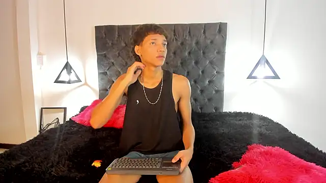 Snapshot of im_ralff chatting on 02-04-26, 12:22 im ralff online show from 02-04-26, 12:22