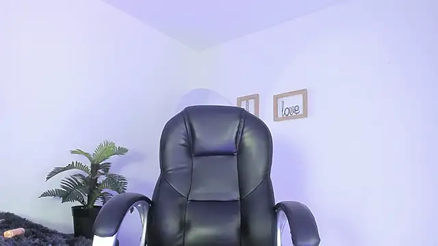 Snapshot of im_ralff chatting on 02-22-26, 08:21 im ralff online show from 02-22-26, 08:21