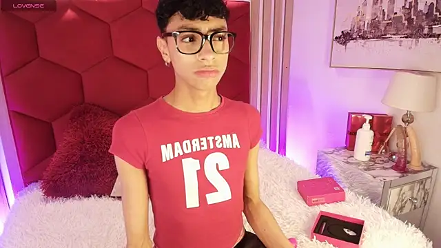 Owen JP online show from 04-10-26, 03:02