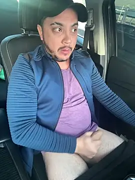 Diegohernan17 online show from 06-15-26, 12:27
