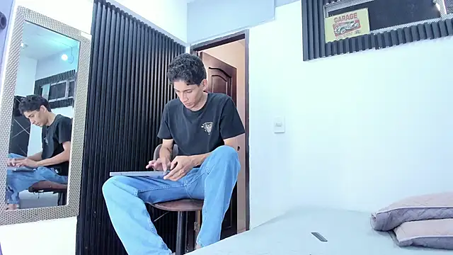 Emer santos online show from 05-09-26, 08:01
