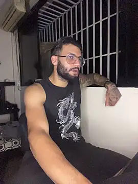 Snapshot of thedragonboyxxx chatting on 06-29-26, 03:35 thedragonboyxxx online show from 06-29-26, 03:35