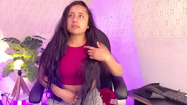 Ithan Skin online show from 03-19-26, 11:32