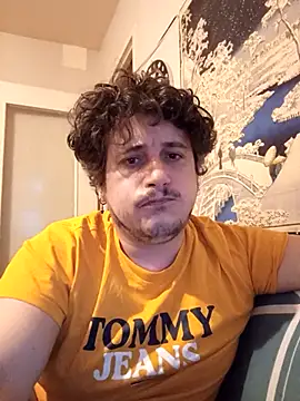 Snapshot of damslebambou1 chatting on 03-01-26, 05:57 damslebambou1 online show from 03-01-26, 05:57