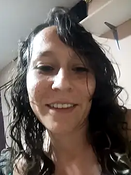 Snapshot of riquimona chatting on 12-16-25, 12:15 riquimona online show from 12-16-25, 12:15